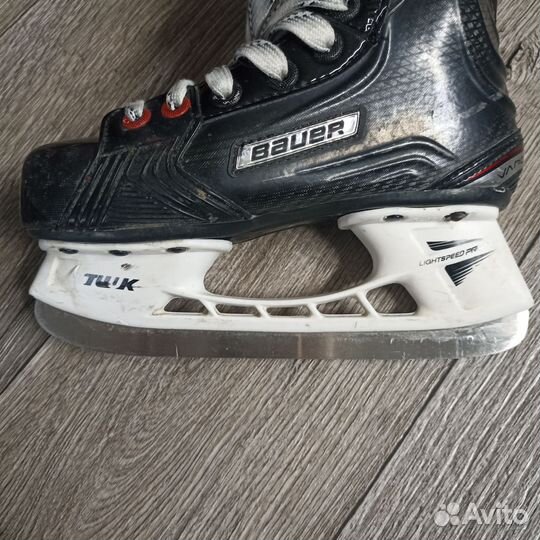 Хоккейные коньки bauer vapor x