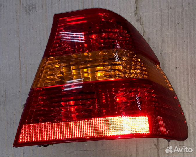 Фонарь задний правый BMW 3 E46 (бмв Е46) 694653401