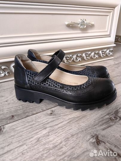 Туфли для девочек 37р