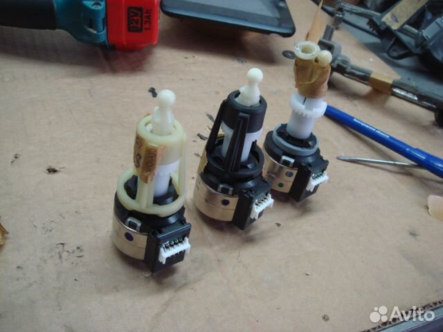 Вольво Моторчик корректора фары 2008-нв