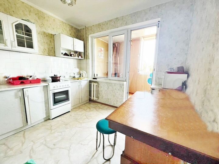 3-к. квартира, 80 м², 8/9 эт.