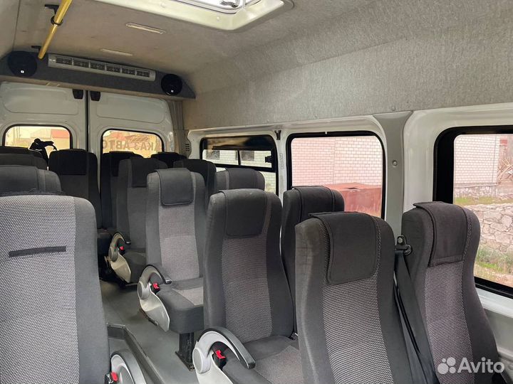 Сиденья на Ford Transit