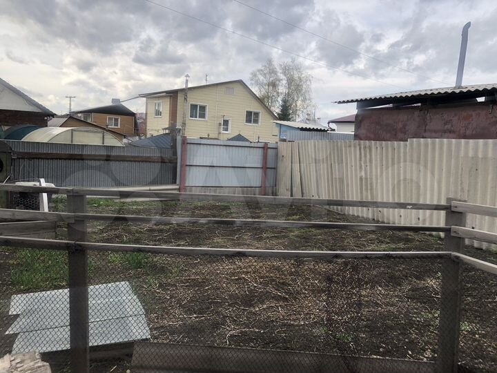 Дом 33 м² на участке 3,8 сот.