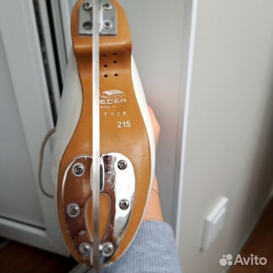 Коньки фигурные Edea overture 215