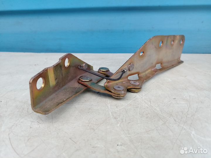 Петля капота dodge neon 00-05