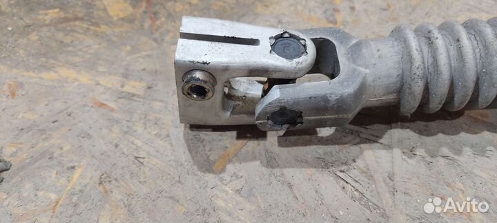 Рулевой карданчик BMW E38