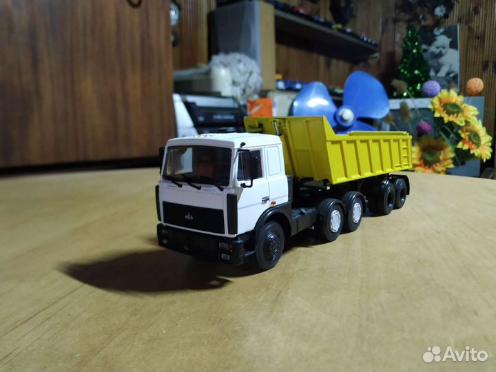 Модель маз 1:43