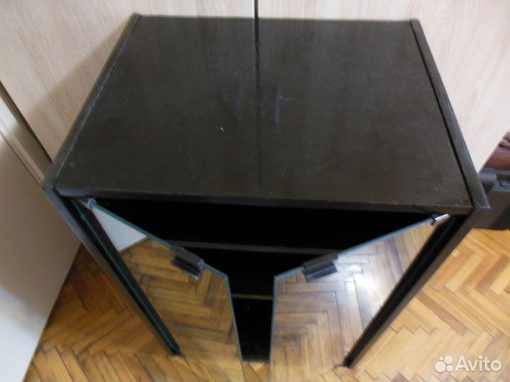 Тумбочка на колёсиках, чёрная,Эстония