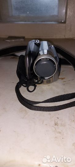 Цифровая видеокамера JVC