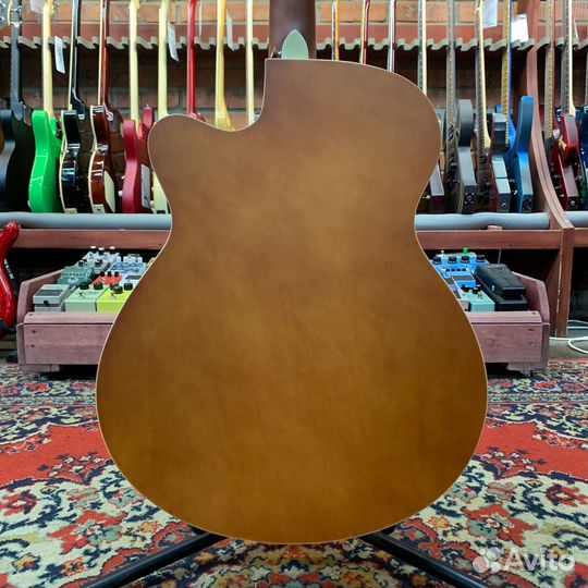 Акустическая гитара Taka TA40C Grand Auditorium