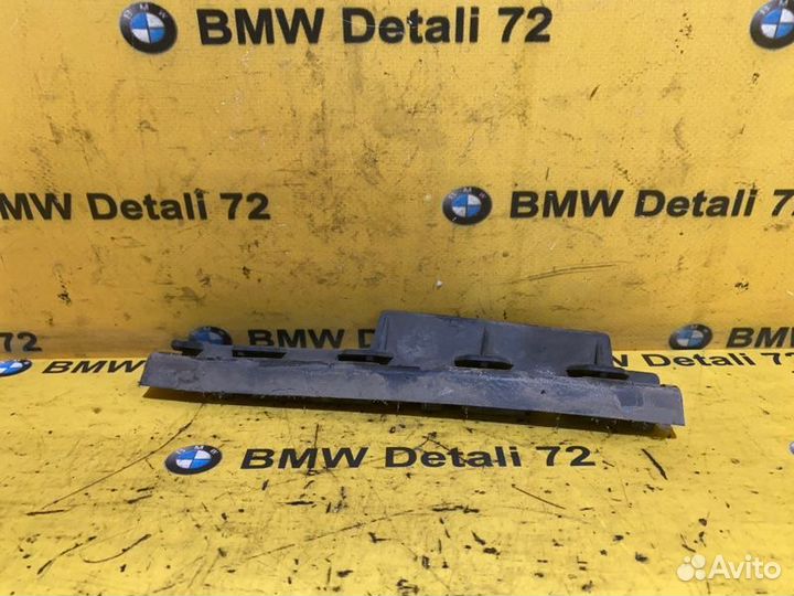 Планка крепления левая Bmw 5 E60 M54B30 2004