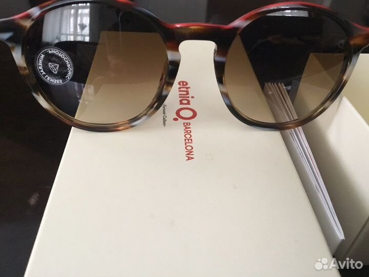 Солнцезащитные очки etnia barselona