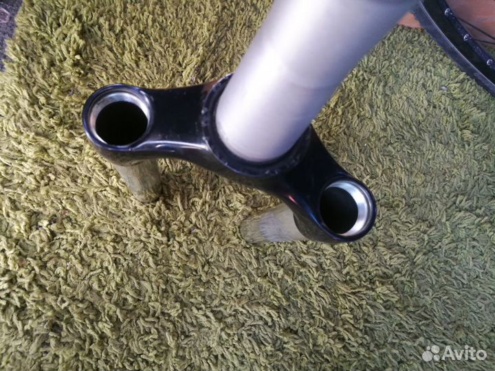 SID корона вилки со штоком rock shox