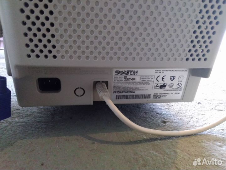 Монитор Samtron