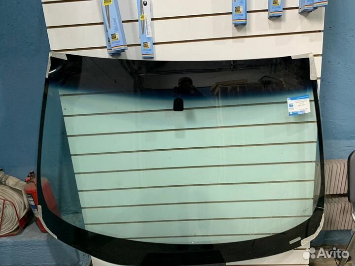 Лобовое стекло Nissan Teana