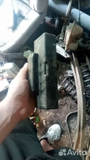 Блок предохранителей и реле Mercedes W210