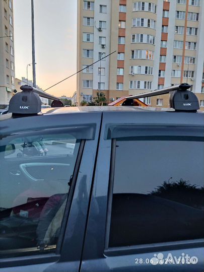 Продам рейлинги на logan