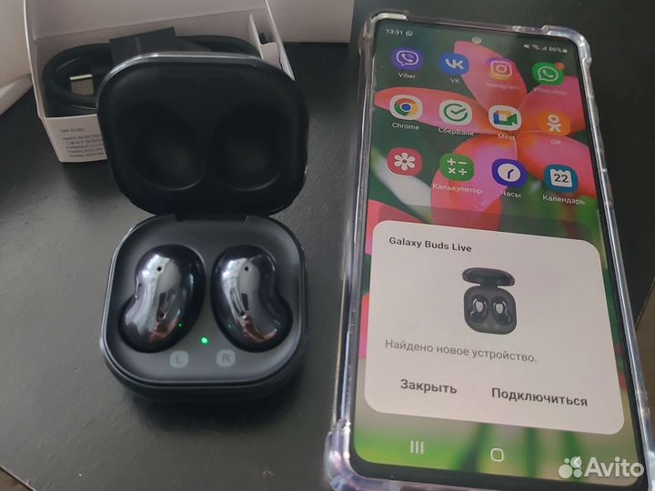 Беспроводные наушники Samsung Galaxy Buds Live