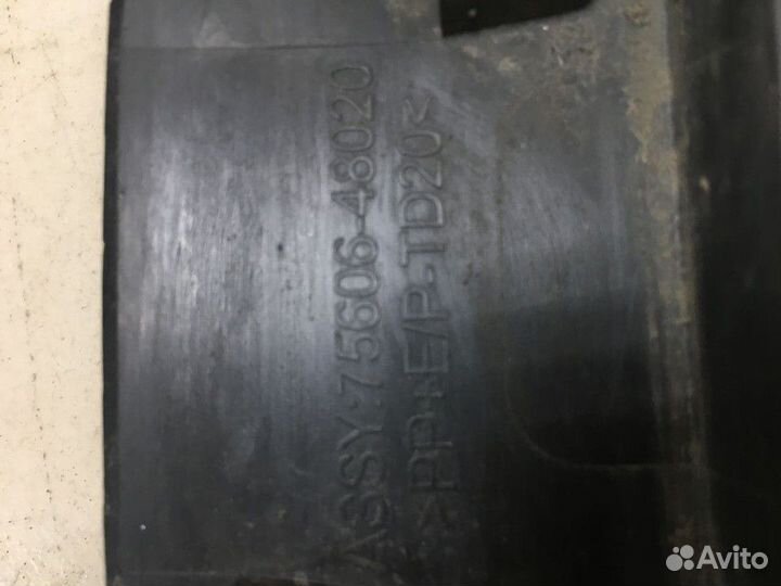 Накладка на крыло задняя левая Lexus RX