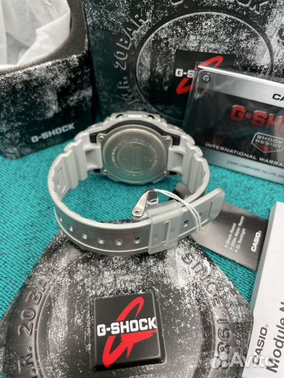 Часы наручные Casio G-Shock DW-5600FF-8E