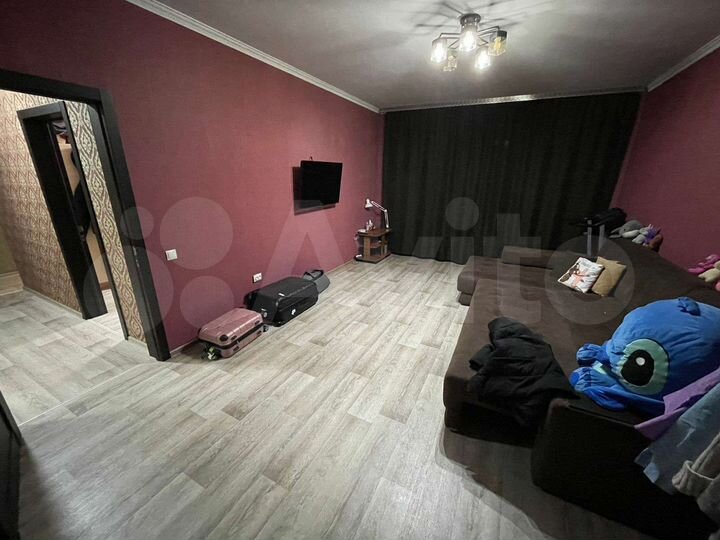 2-к. квартира, 57 м², 2/5 эт.