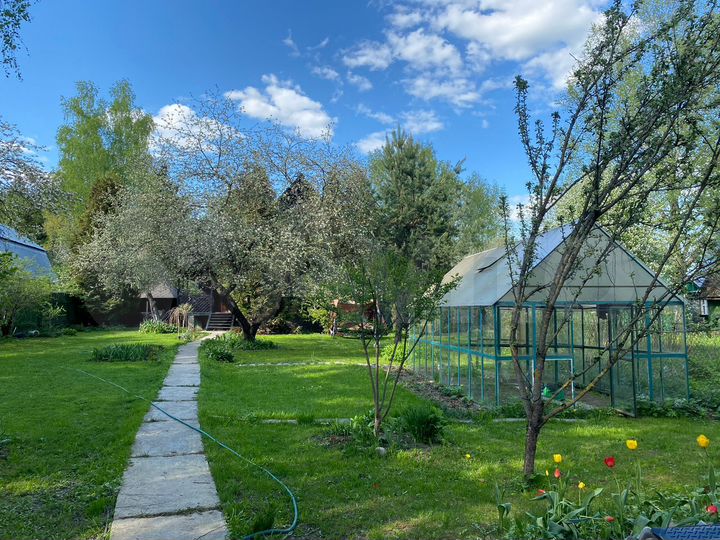 Дом 107 м² на участке 9 сот.