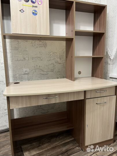Стол для школьника бу