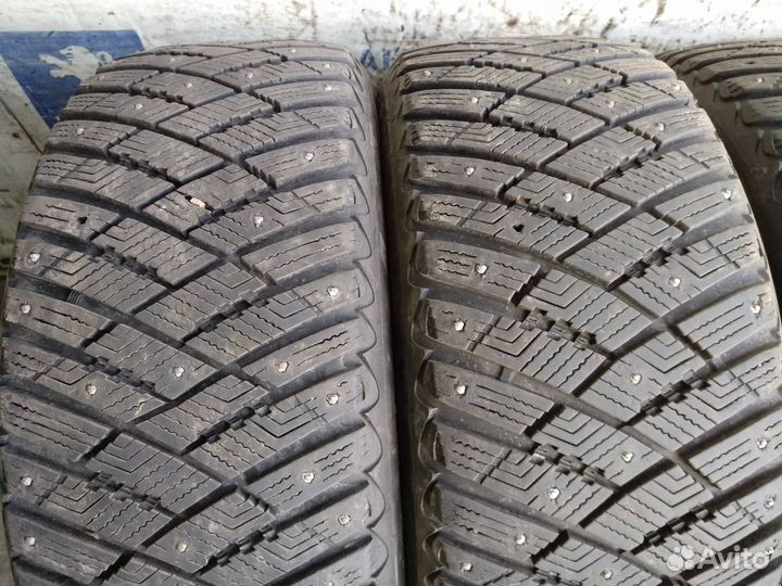 Goodyear Ultragrip Ice Arctic 235/55 R17 103T