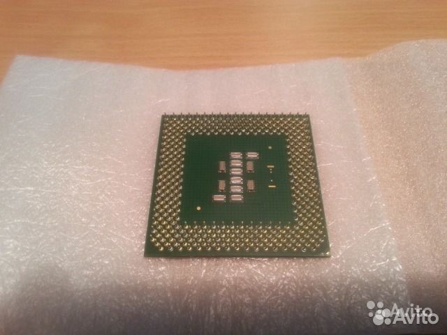 Ретропроцесор Intel Celeron 600/128/66 1.7V 600MHz