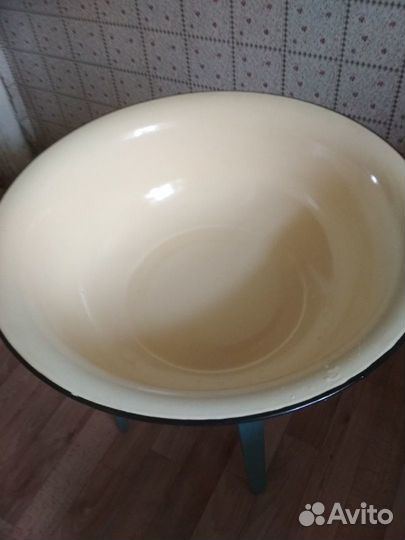 Таз эмалированный