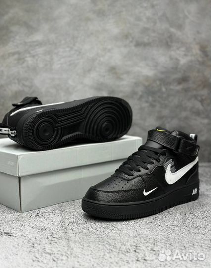 Кроссовки зимние женские nike air force