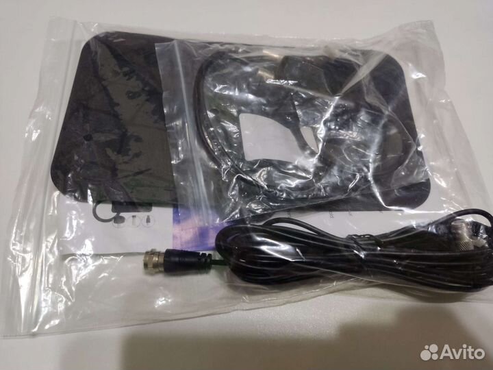 Антенна Комнатная с усилителем и без ультротонкая