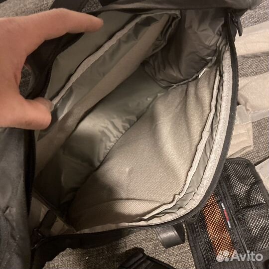 Фотосумка Lowepro Classified 200 AW