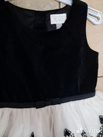 Платье фирменное place на праздничное