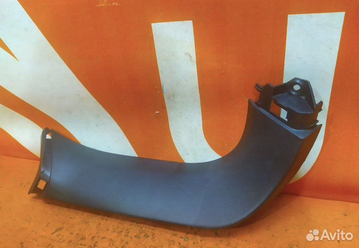 Накладка двери багажника левая правая Hyndai Santa