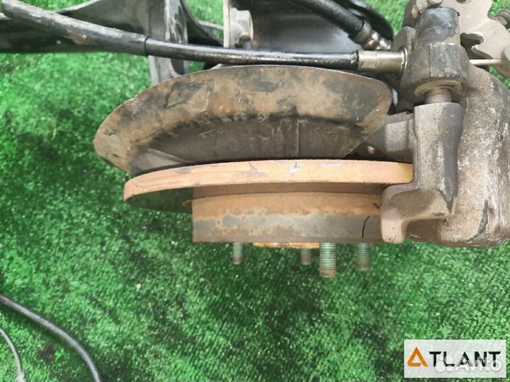 Ступица задняя левая mazda axela