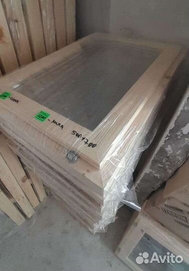 Окно для бани. Деревянное