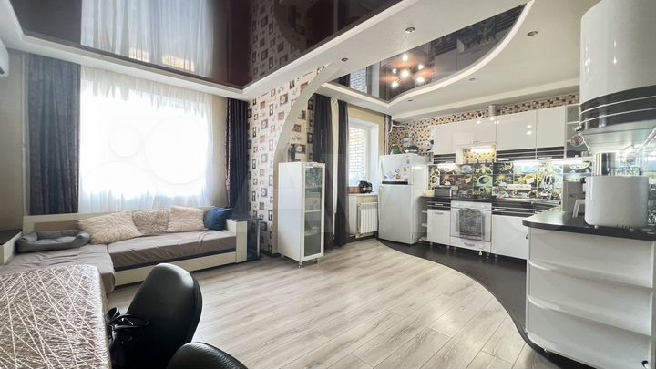 3-к. квартира, 76 м², 2/10 эт.