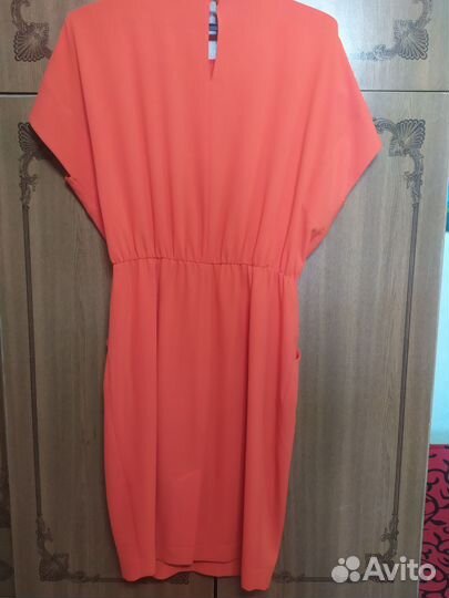 Платье оранжевое фирмы Caterina Leman