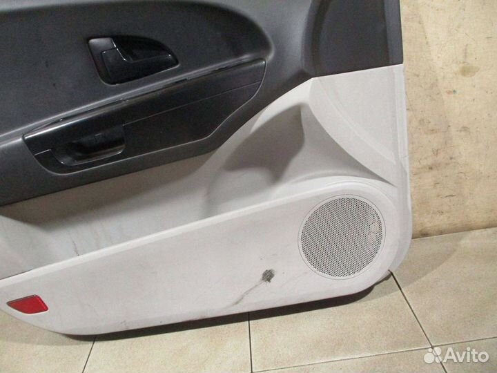 Обшивка двери передней левой Kia Ceed 1 (ED)