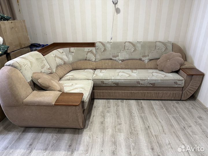 Угловой диван