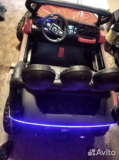 Багги большой электромобиль джип