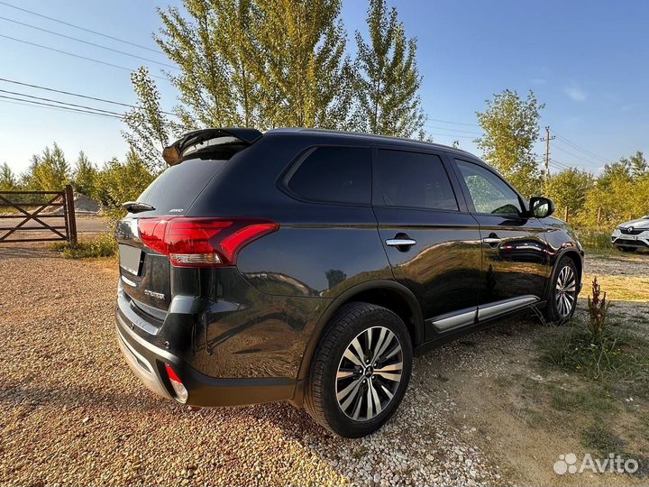 Mitsubishi Outlander 2.4 CVT, 2019, 99 000 км