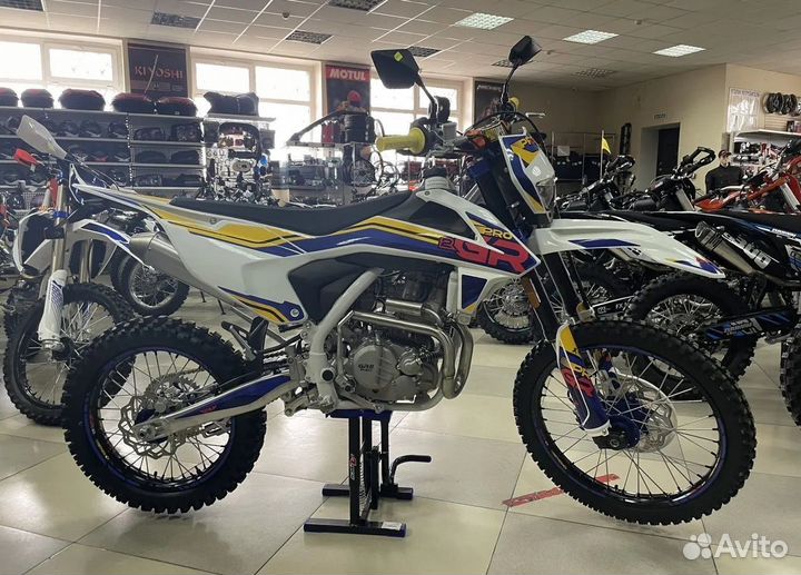 Мотоцикл GR2 Pro 300 (вод.охл.ZS174MN) 21/18 (2022