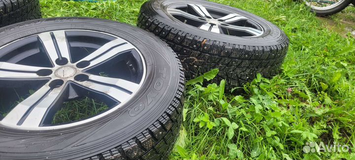 Toyo Open Country I/T 215/65 R16 98T