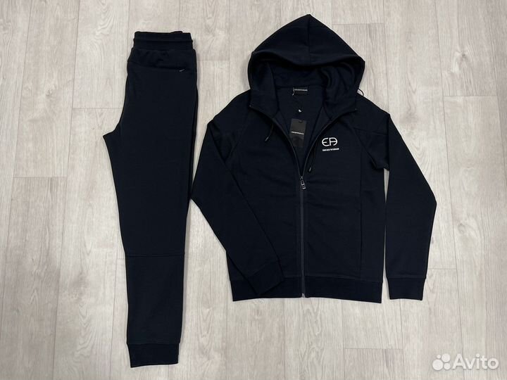 Спортивный костюм Armani