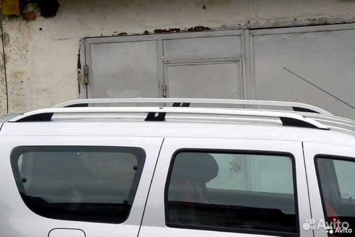 Продольные рейлинги на крышу