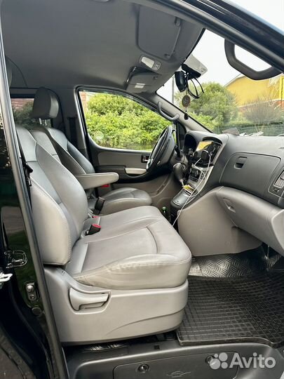 Заказать такси минивэн / Микроавтобус /Трансфер