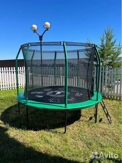 Батут с защитной сеткой Новый арт 4725