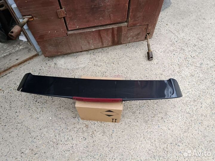 Спойлер крышки багажника Форд Фокус2